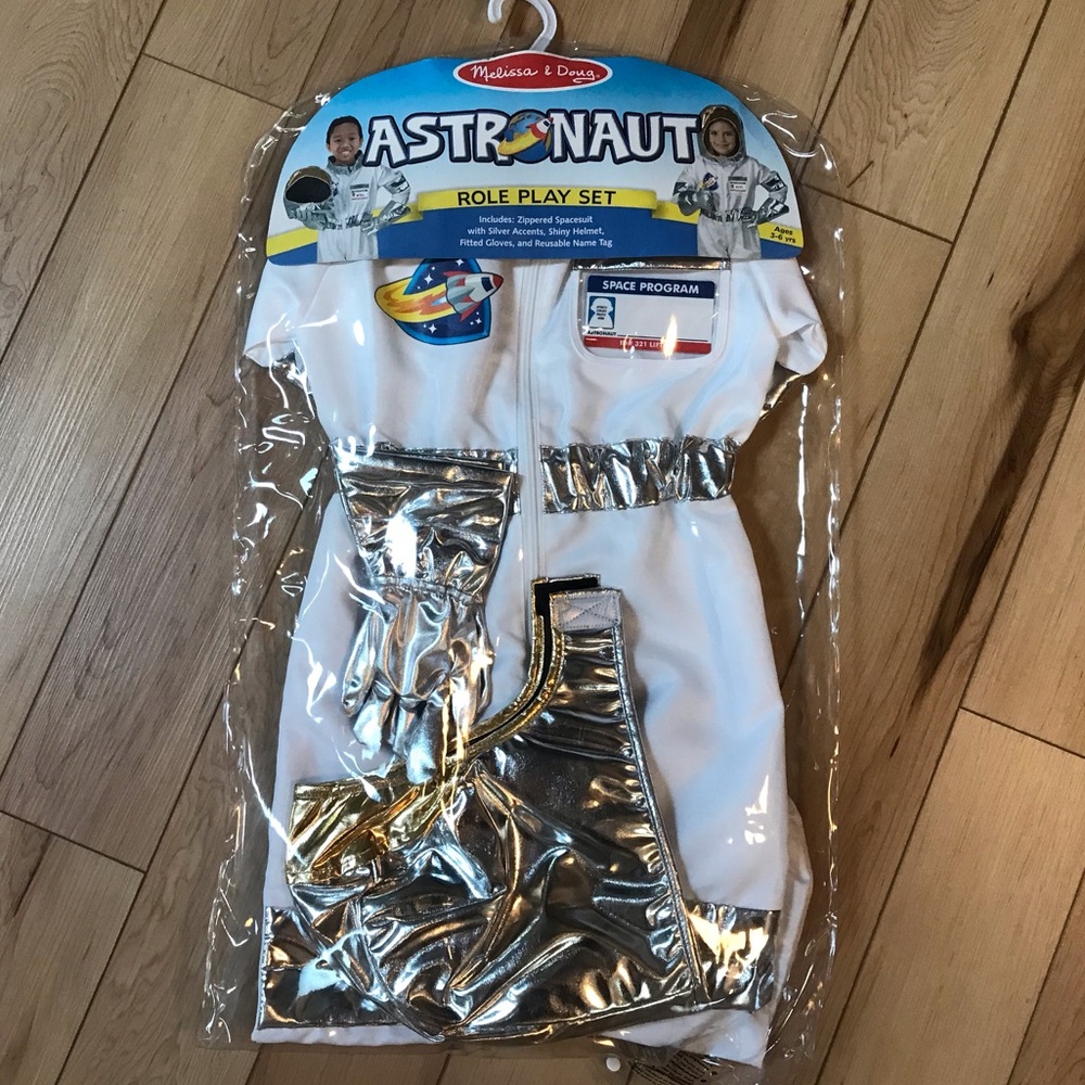 NWT Melissa & Doug Astronaut Costume 3-6yr